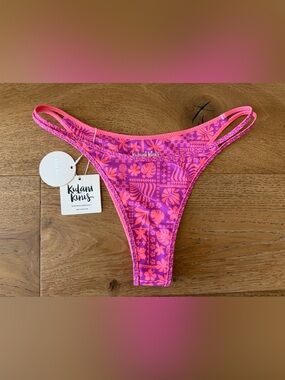 NEW KULANI KINIS twin strap cheeky bikini bottom in la isla hot pink size large
